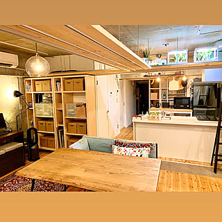 お店みたいでカッコいい!インダストリアルテイストのリビング