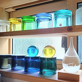 洗練されたデザインと涼しげな透明感がたまらない♪イッタラのガラスアイテム