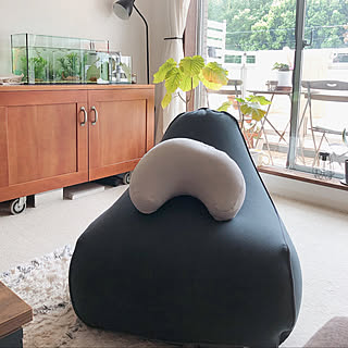 一度座ったらやみつきに！至福のビーズソファ「ヨギボー」の魅力