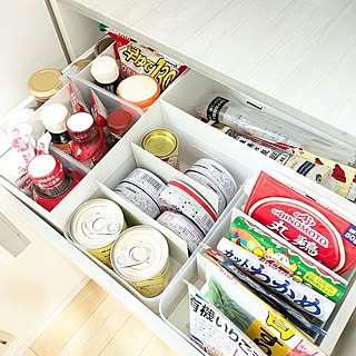 仕切って組み合わせて暮らし快適♪使い方いっぱいダイソーブックエンド