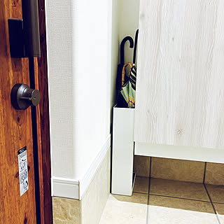 きっと見つかる！自宅玄関にぴったりな傘すっきり収納アイテム