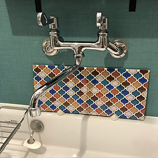 すぐに真似したい！簡単にリメイクできるセリアのタイルシール