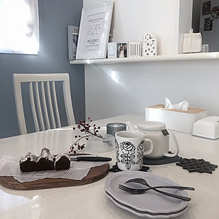 【RoomClipが選んだ厳選3選】「おやつ時間」がテーマの素敵な投稿実例