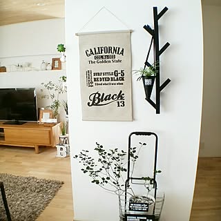 手作りタペストリーだからできた!好きなデザインを部屋へ