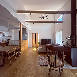 ゆとりある空間と自然を感じる心地よい暮らし。魅力あふれる平屋のお家実例10選