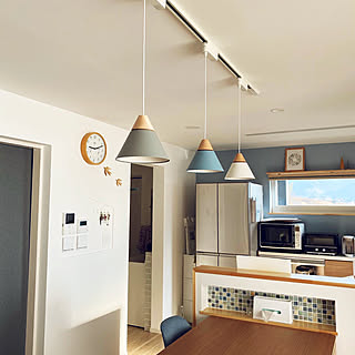 やさしいあかりを取り入れて。暮らしを豊かにするコイズミの照明