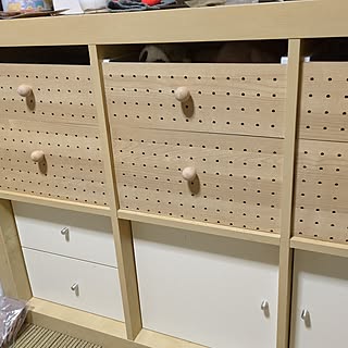 ダイソーのパンチングボードを活用☆お部屋に取り入れたい便利な収納