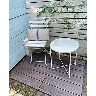 お家のいろんな場所に自由に置いて☆イケアのサイドテーブル活用例