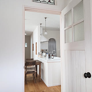 「大人可愛く『大好き』を思いっきり見せる、ホワイト×ナチュラルなキッチン」 by chocolatさん