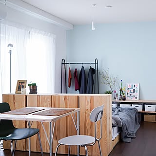 「DIYで生活ニーズに当てはめる、隠さなくてもスッキリ馴染む収納」 by house_ismrさん