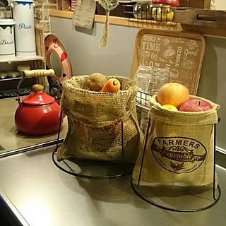 キッチンの整理整頓はおまかせ！ストッカー活用術