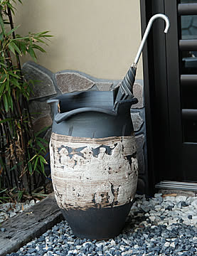 信楽焼 白刷毛目変形傘立