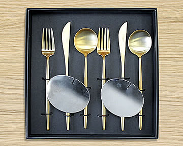 クチポール ムーンマット ゴールド ディナーセット + カトラリーレスト 8点セット Cutipol MOON MATT GOLD