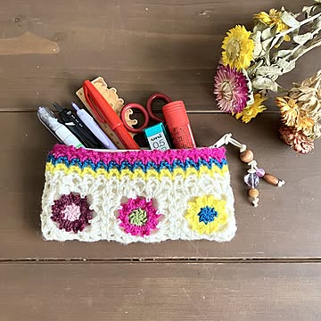 魔女のお庭　お花モチーフのペンケース＊オフホワイト
