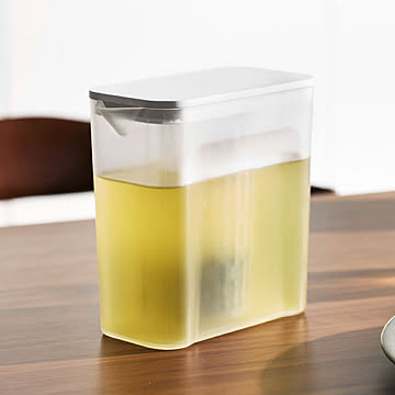 山崎実業 棚に入れられる冷水筒 タワー 1L tower