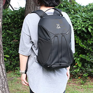 ホグロフス リュック コーカー 15 トゥルーブラック Haglofs Corker