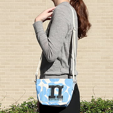 マリメッコ ウニッコ ミニショルダーバッグ コットン/ライトブルー marimekko Mono Mini Crossbody UNIKKO
