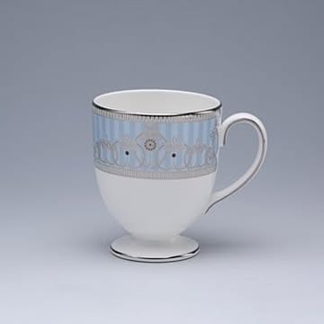 ウェッジウッド　アレクサンドラ　マグ(リー)　Wedgwood　イギリス　洋食器　ブランド