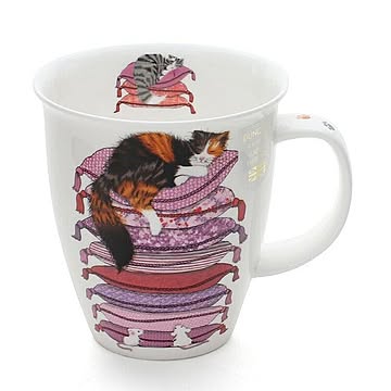 ダヌーン マグ NEVIS ピンクの布団でお昼寝 SLEEPY CATS PINK Dunoon Mug