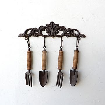 ガーデンツール ウォールデコ