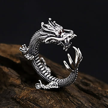 【在庫限り】リング ドラゴン 全身 龍 竜 指輪 開運 フリーサイズ シンプル ジルコニア ユニセックスリング フライングドラゴン シルバーアクセサリー