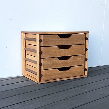 ４段 　A4レターケース4段（タモ無垢＆ウォールナット無垢）