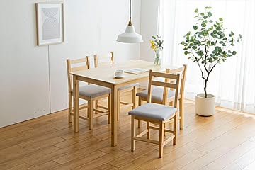 【5点セット】お部屋に馴染みやすいカラーと温かみある木目が特徴のダイニングセット