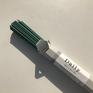 お香　Daily INCENSE（45本入）　セージ、イランイラン、ラベンダー、ゼラニウム、ティーツリー、ひのき、白檀
