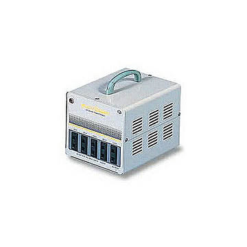 スワロー電機 受注生産のため納期約2週間100?240V対応 マルチ変圧器　1500W SU-1500 管理No. 4935253230330