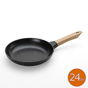 ストウブ ウッドハンドルフライパン 24cm ブラック つやナシ