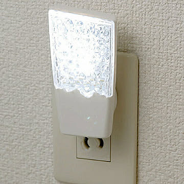 朝日電器 ELPA センサーライト PM-L112 W