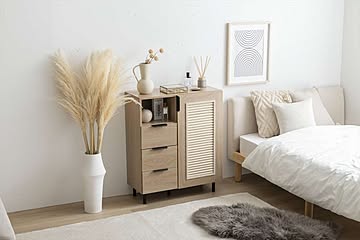 【幅70cm】ナチュラルな木目にルーバーデザインをさりげなくあしらったキャビネット