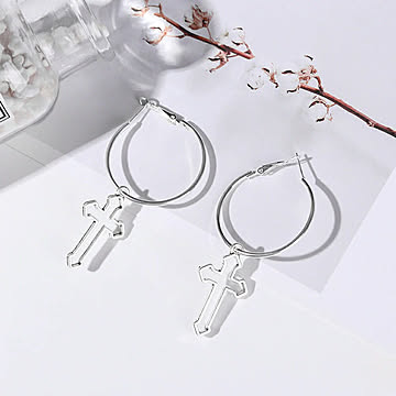 輪っか　クロス　ピアス　十字架　２個セット　十字架ピアス クロス  ピアス チェーン 両耳 ブラック シルバー パンクロック V系  ゴスロリ ロリータ モード系 レディース メンズ
