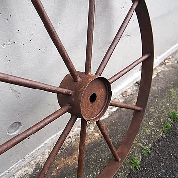 蚤の市で見つけてきたようなデコレーションシリーズ【デブリ・アイアンホイール・L】アビテ