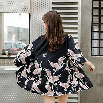 ショート 鶴 法被 着物 ローブ 羽織り コスチューム コスプレ衣装 ダンス衣装 和柄 鶴法被 半纏 はんてん ハッピ はっぴ 長半纏 半天 袢天 半被 鯉 お祭り衣装 大祭 祭禮