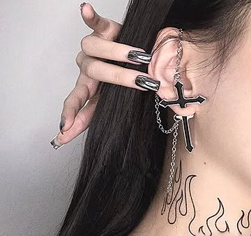 片耳用 十字架ピアス クロス 十字架 ピアス チェーン ブラック パンク ロック V系 ゴシック ゴスロリ ロリータ モード系 レディース メンズ ユニセックス 男女兼用 韓国 オルチャン 闇かわいい