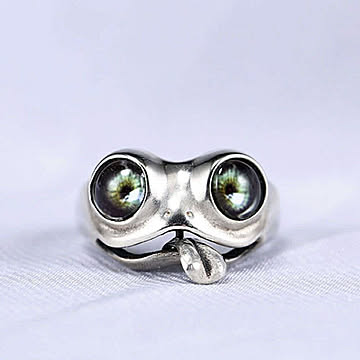 リング カエル 舌出し 蛙 シルバーアクセサリー シルバーリング 指輪 銀 蛙 フロッグ かえる 金運 安全 無事に帰る 願掛け ユニーク キュート