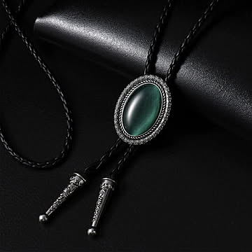 ネクタイ ループタイ グリーン ペンダント ジュエリー アクセサリー ネックレス デート 首輪 紐 スタイル お洒落アイテム おしゃれ