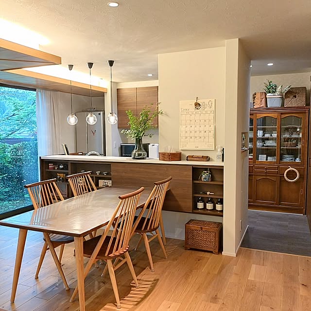 「大切な食器棚が似合う、ウォルナット系の回廊型キッチン」 by hagyu7kuroさん