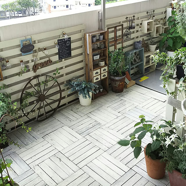 ニトリ,ニトリすのこ,南側ベランダ,セリア,アナベル,ダイソー,DIY,マンション,フランネルフラワー,DIY棚,salut!,アイビー,キャンドゥ,ミーツ flannel.の部屋