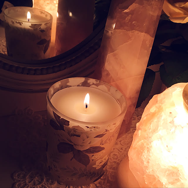 おすすめアロマキャンドル96選 100均や無印の商品も Roomclip Mag 暮らしとインテリアのwebマガジン おすすめアロマキャンドル96選 100均や無印の商品も Roomclip Mag 暮らしとインテリアのwebマガジン