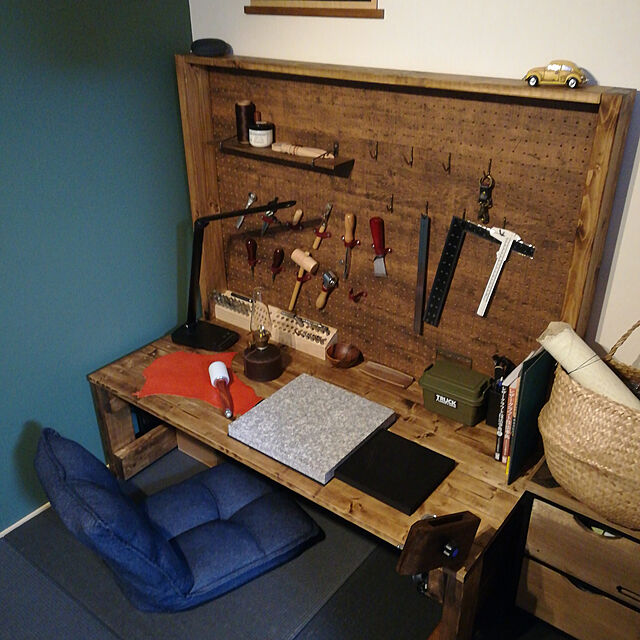 My Desk,作業台,作業スペース,革小物製作,畳コーナー,カラー畳,壁紙屋本舗,座椅子 rikakoの部屋