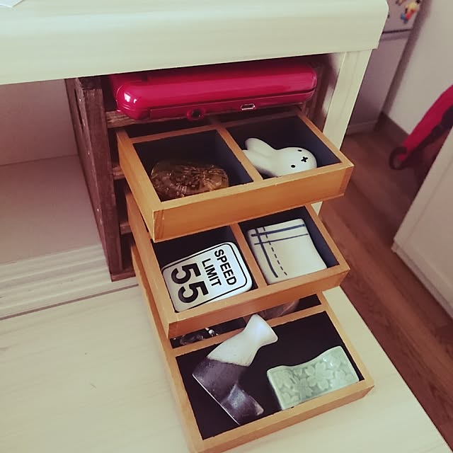 DIY,収納DIY,５人家族,小物入れ,100均,木工,黒板ペイント,箸置きコレクション,子どものいる生活,ちょっとしたことだけど,キッチンカウンターの棚,DAISO＆セリア,電子辞書,ニッセン家具,Kitchen HARU3の部屋