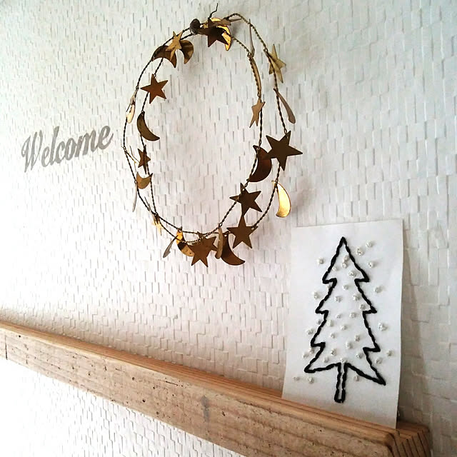 Entrance,クリスマス,ハンドメイド,真鍮 ガーランド,星と月,リース,ウォールステッカー自作,紙刺繍,刺繍,足場板古材,2020.11.17,fog linen work,WOODPRO,壁掛けレール,ウォールレール,コメントおきづかいなく♡ miwaの部屋
