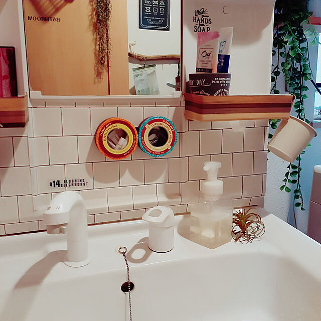 Bathroom,DIY,DIY主婦,収納アイデア,マグネットシール,トレーダージョーズ rumi_ebiの部屋