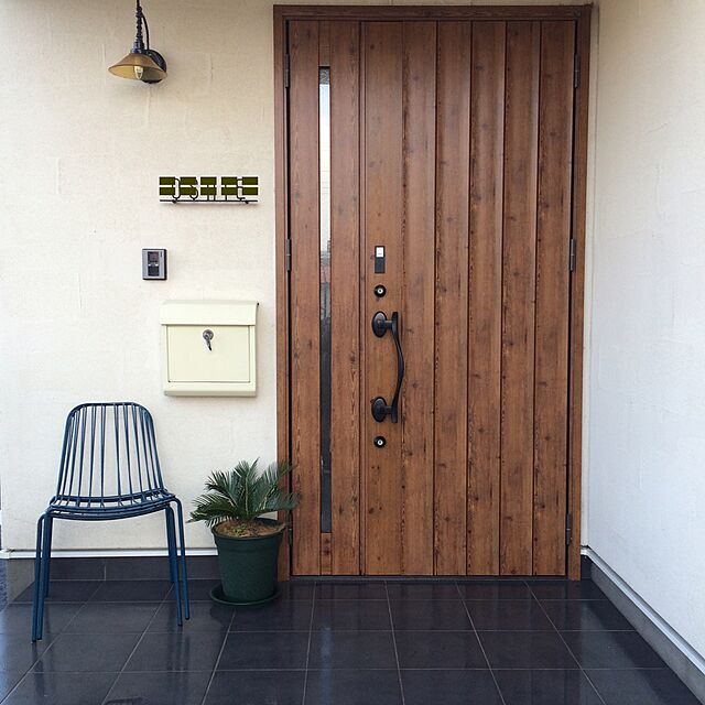 Entrance,francfranc椅子,リクシル玄関ドア,玄関,観葉植物 h-1o0の部屋
