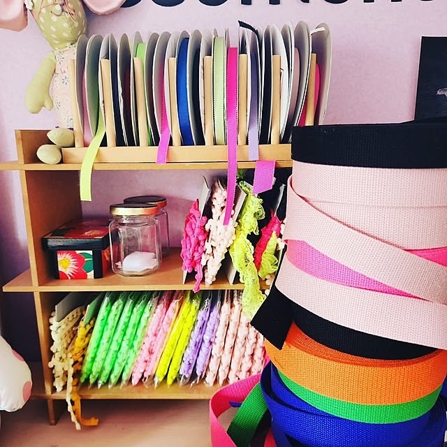 My Shelf,100均,カラフル,収納,ハンドメイド,ワークスペース,ディスプレイ,田舎暮らし,収納アイデア,田舎,仕事部屋,カラフルインテリア,色のある暮らし,ソーイングルーム,おうち時間,心地よい暮らし,田舎ライフ,雑貨,ダイソー saの部屋