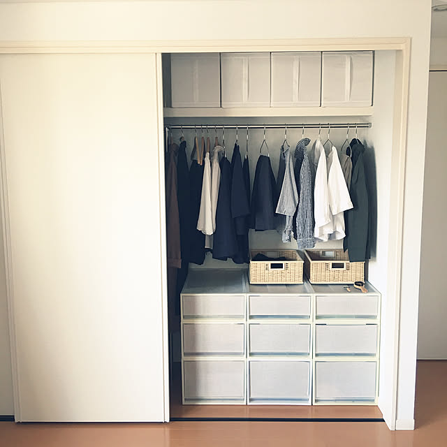 Bedroom,シンプル,ミニマリストに憧れて,すっきり暮らしたい,IKEA,断捨離中,無印良品,ハンガー収納,服収納 yokoko45の部屋