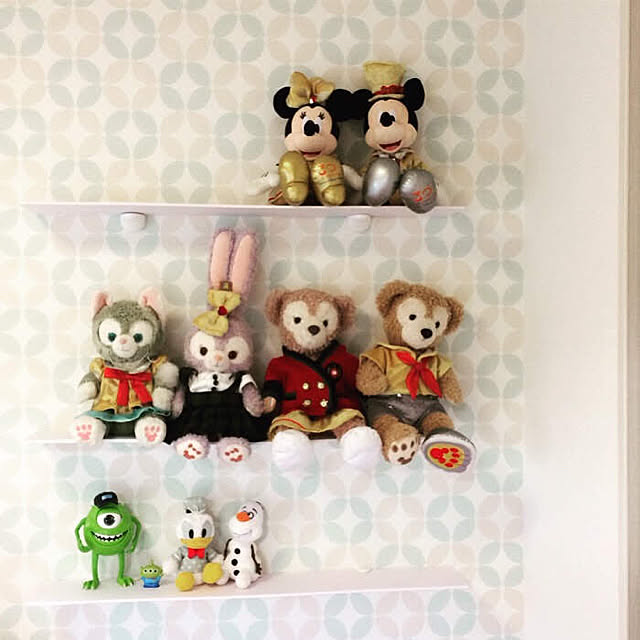 子供部屋 壁,子供部屋,子供部屋女の子,シェリーメイの洋服,シェリーメイちゃん♡,ウォールラックDIY,ウォールラック　ディスプレイ,ウォールラック,DIY,On Walls,ぬいぐるみ収納 Nobukoの部屋