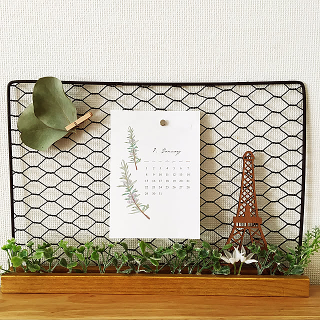 「基本の固定で即完成！大人ナチュラルなワイヤー壁飾り」 by haru._.hanaさん